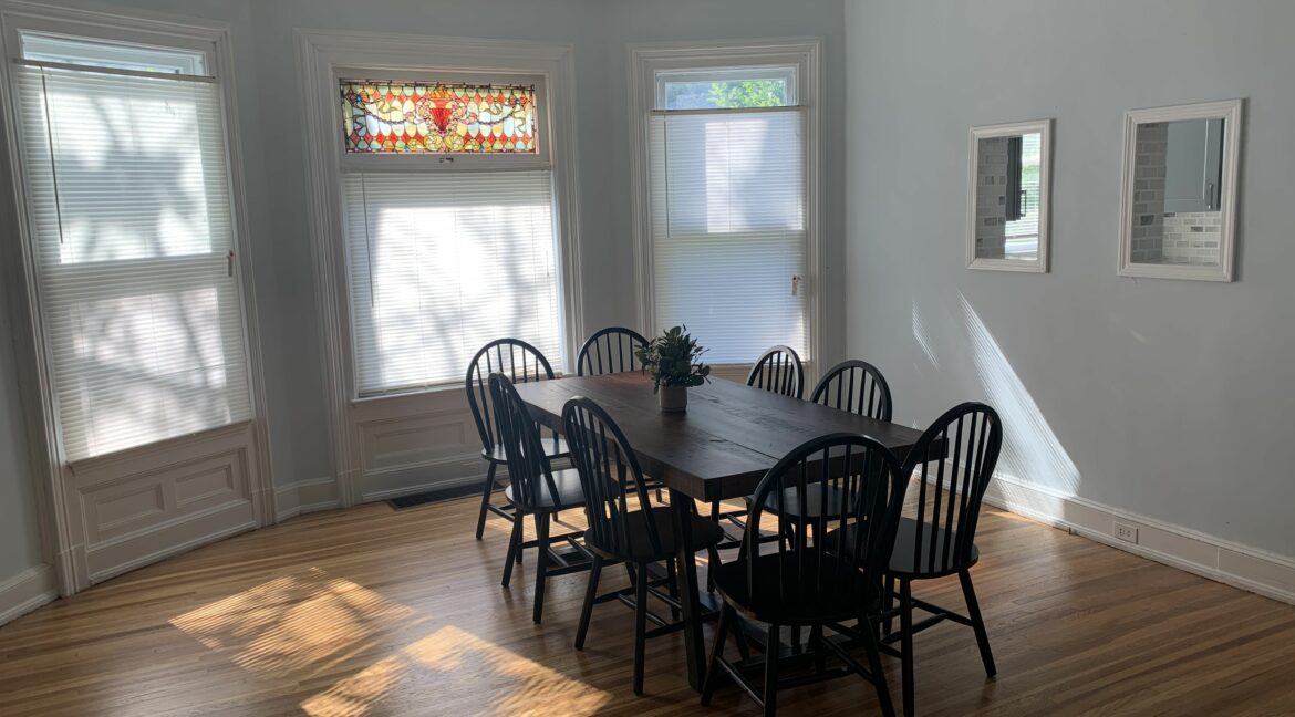 40R 1F dining room