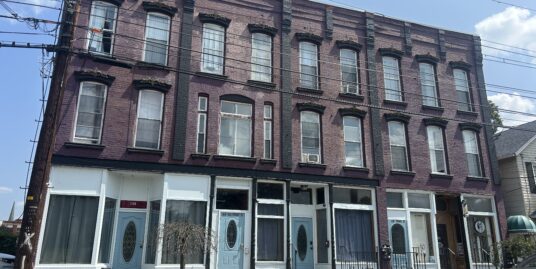 138 Front Apt 3