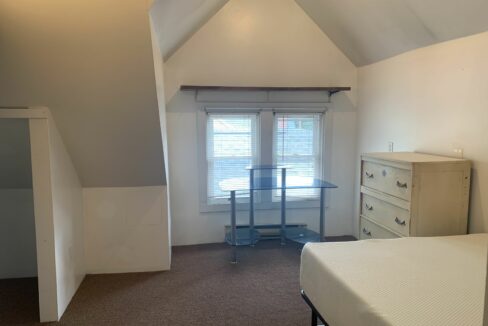bed 1