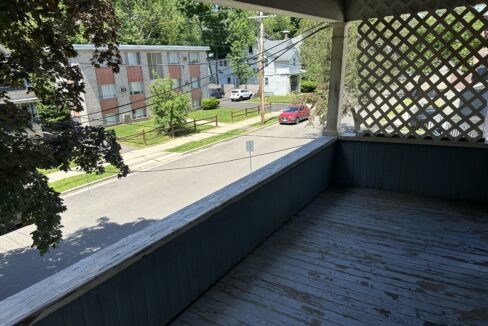 balcony