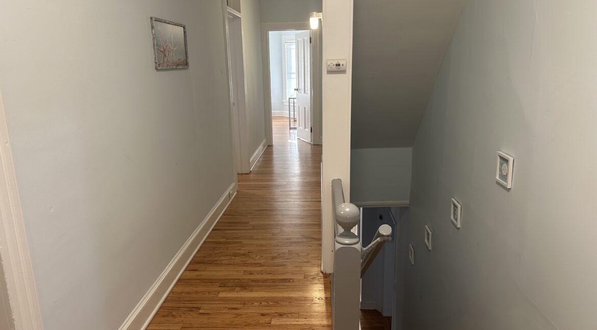 hall(1)