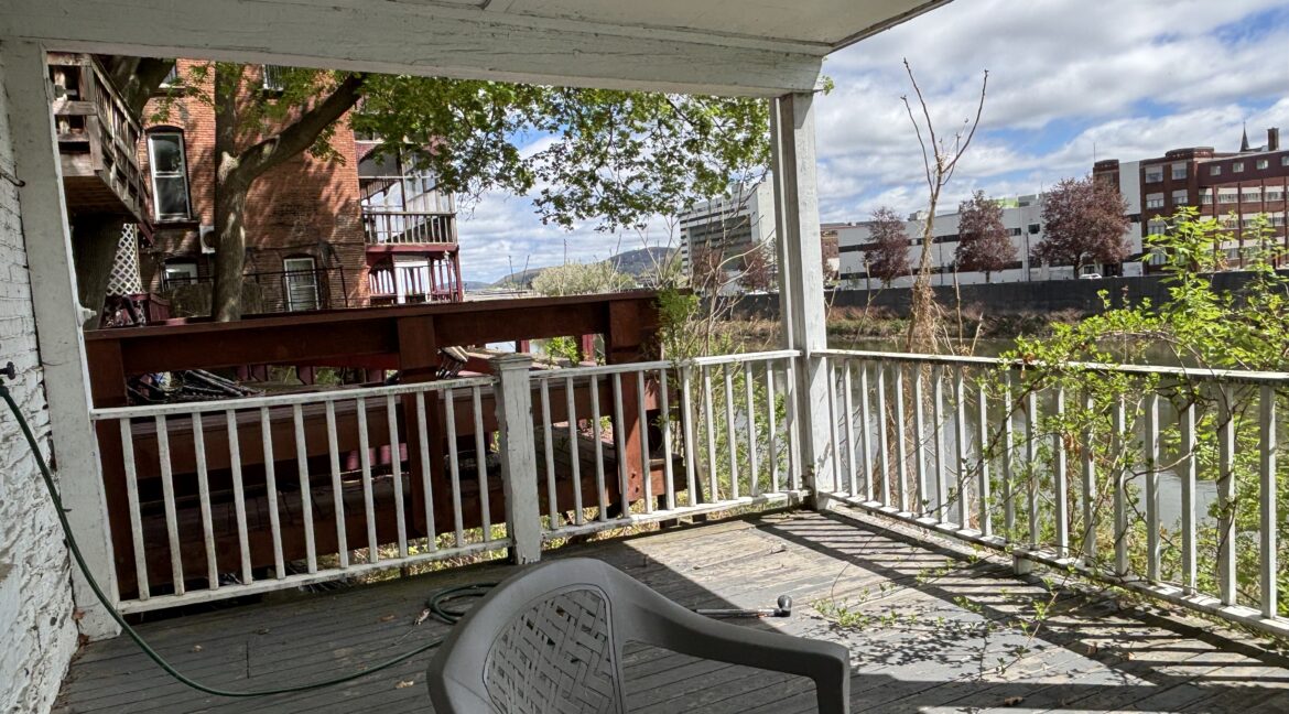 Lower Deck