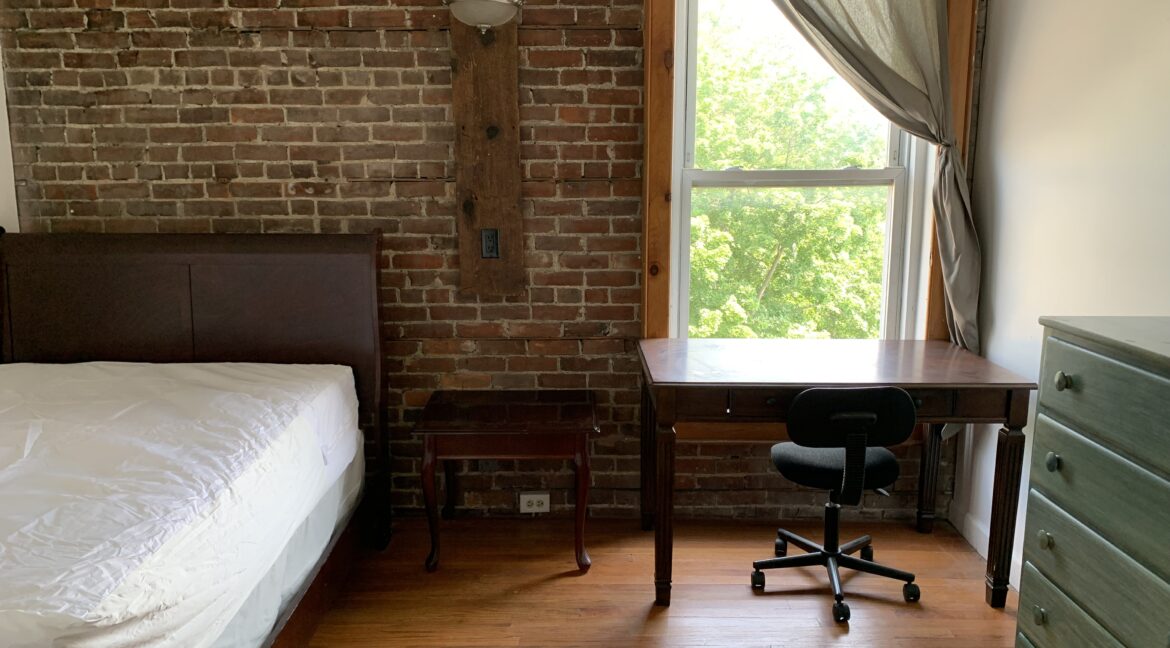 bed 1