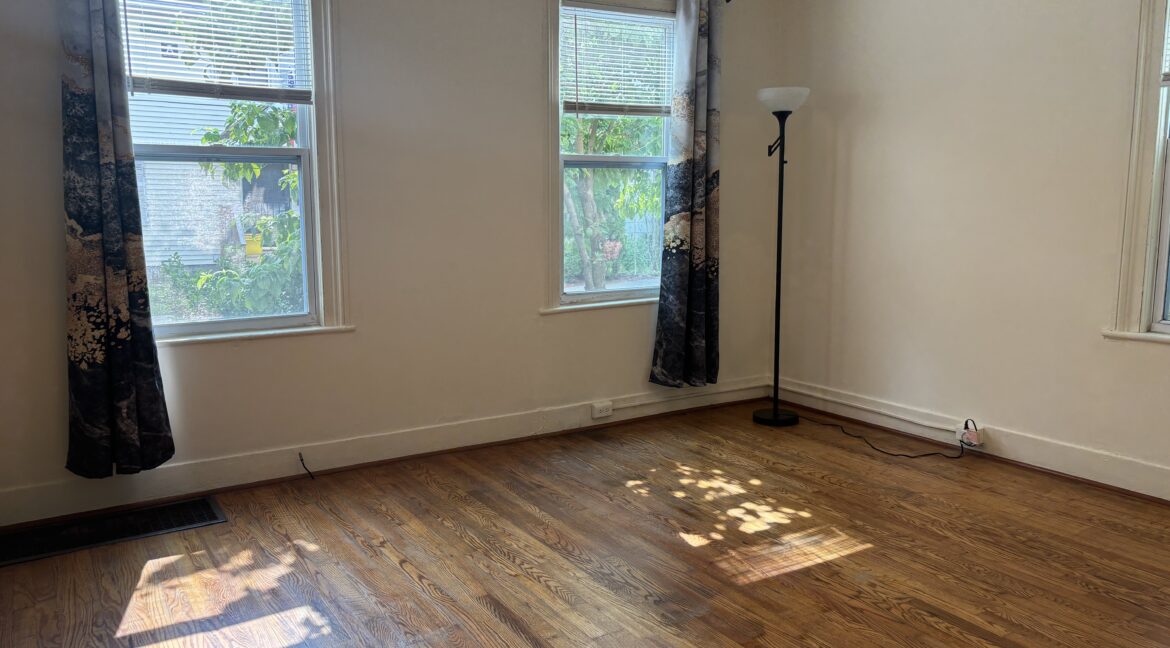 1F front bedroom 1