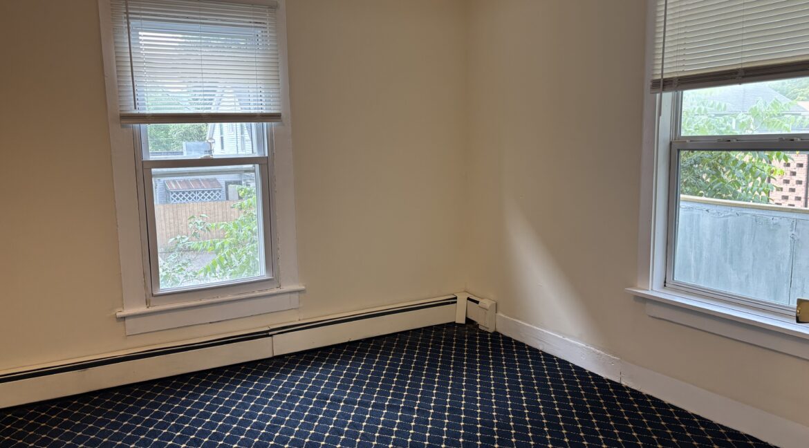 2F back bedroom6